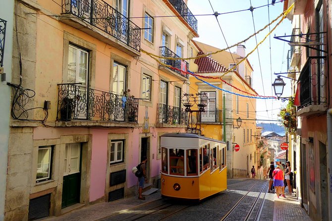 Nata Cake in Lisbon Tuk Tour - Highlights of the Nata Cake Tour