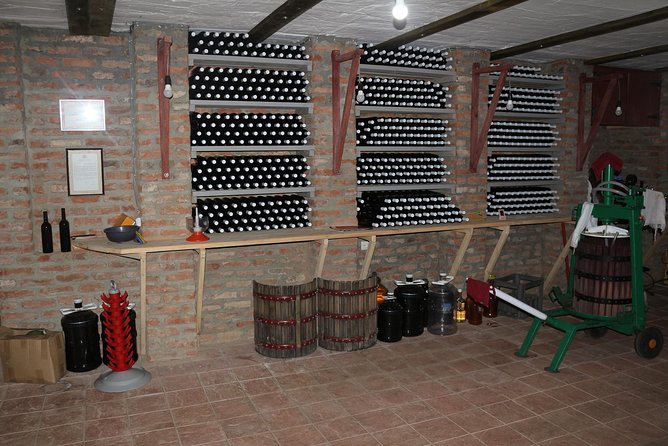Natural Wine Tour to Kartli Region, Lunch & Wine Tasting at Andro Barnovi - Explore Kartli Region