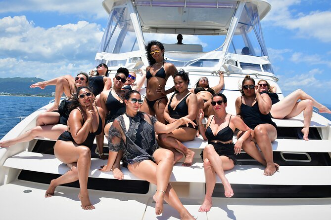 Negril Private Yacht Cruise With Finger Foods and Cocktails Included - Unparalleled Hospitality Experience