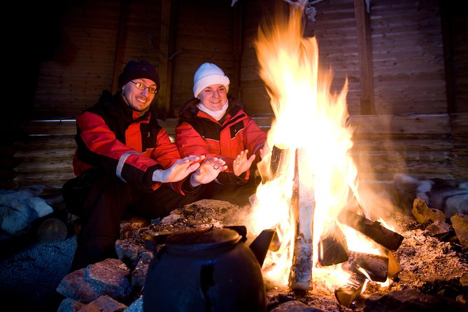 Northern Lights Hunt From Rovaniemi With Folk Tales and Snacks Over Campfire - Campfire Snacks and Beverages