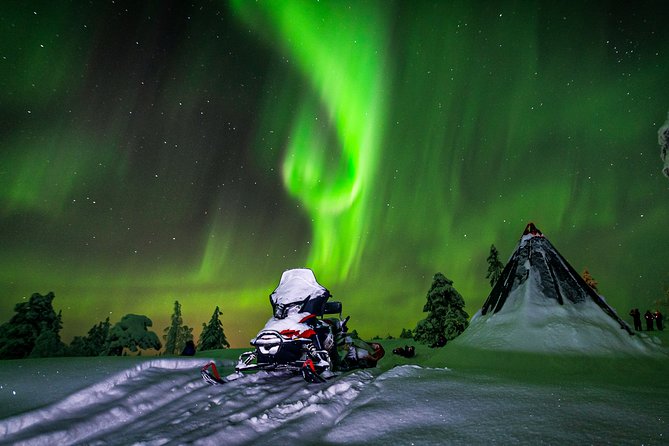 Northern Lights Snowmobile Sleigh Ride - Customization and Private Tours