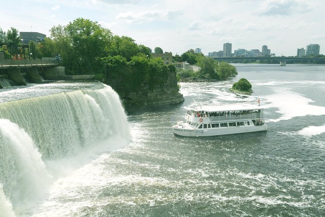 Ottawa Boat Cruise - Pauls Boat Line - What to Expect on Board