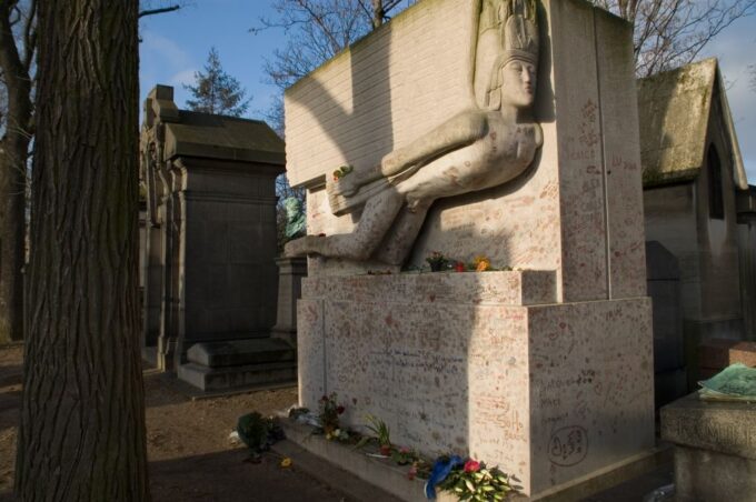 Paris: Famous Graves of Pere Lachaise Cemetery Guided Tour - Famous Individuals Buried