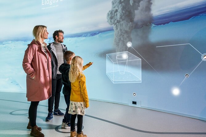 Perlan Ice Cave Admission & Golden Circle Tour in Reykjavik - Exploring the Perlan Ice Cave