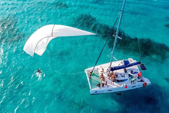 Plus Experience Isla Mujeres Tour - Beach Club Access