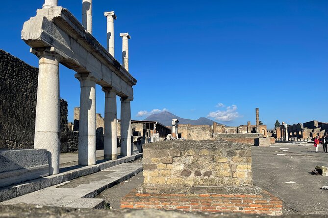 Pompeii Skip-The-Line Private Tour - Memorable Highlights