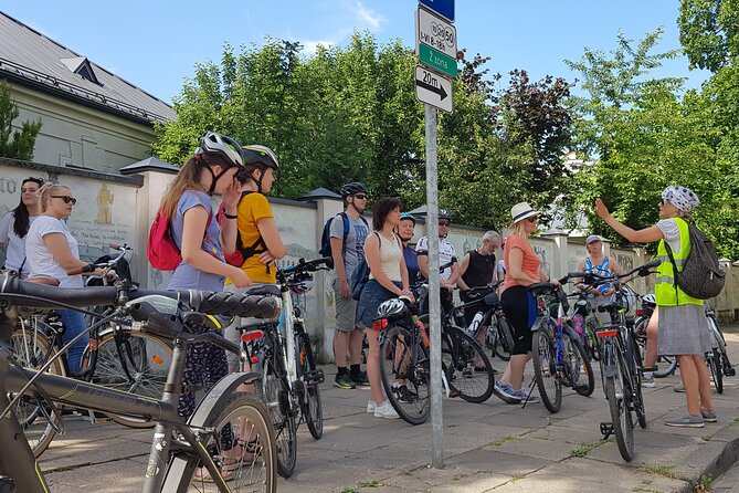 Private Bike Tour of Alternative Vilnius - Customer Reviews