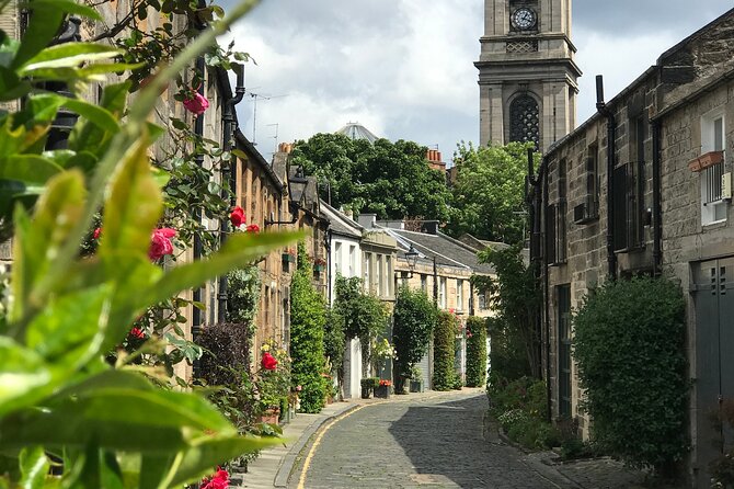 Private Edinburgh City 4 Hour Guided Tour in a Luxury Levc Txe - Comfort and Accessibility