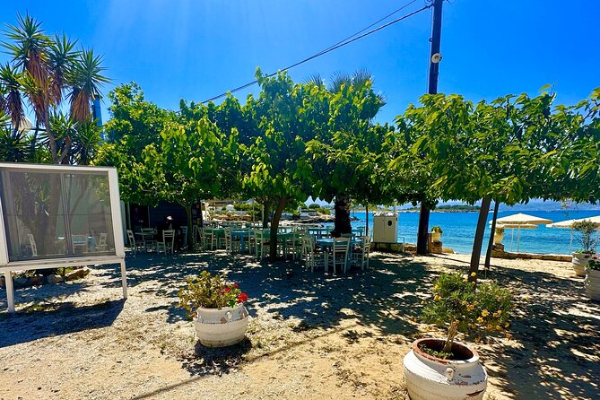 Private Family Tour to Akrotiri Attractions - Exploring Akrotiri Attractions
