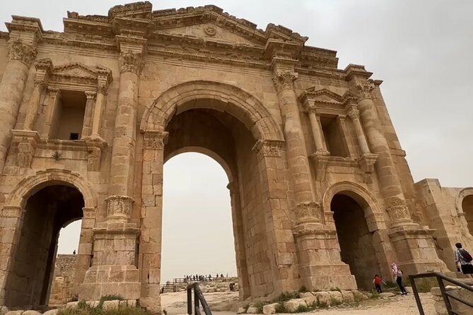 Private Full Day Tour Umm Qais, Ajloun and Jerash - Discovering Jerash Ruins
