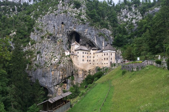 Private Guided Tour of Ljubljana and Lake Bled From Zagreb - Discovering Ljubljanas Charm