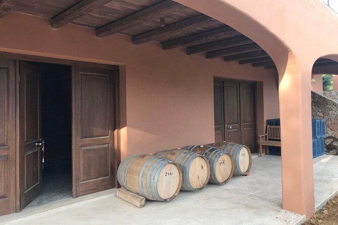 Private Kefalonian Olive Oil, Honey Tasting and Wine Tour - Knowledgeable Local Guides