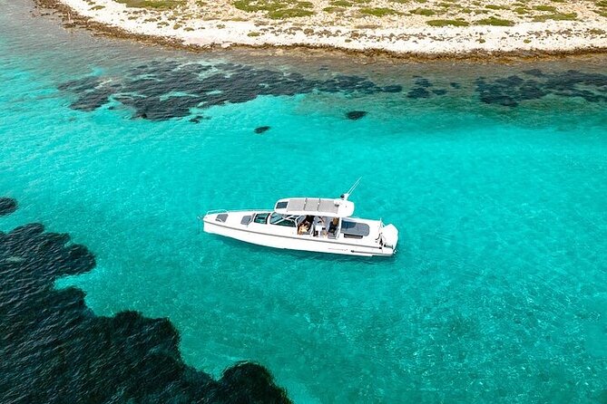 Private Luxury Boat Half Day Tour Paros Antiparos and Blue Lagoon - Traveler Reviews