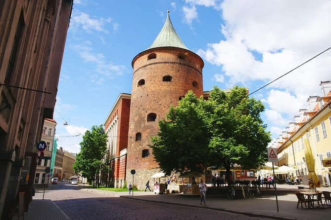 Private Shore Excursion: Highlights of Riga and Art Nouveau Museum - Getting to the Port