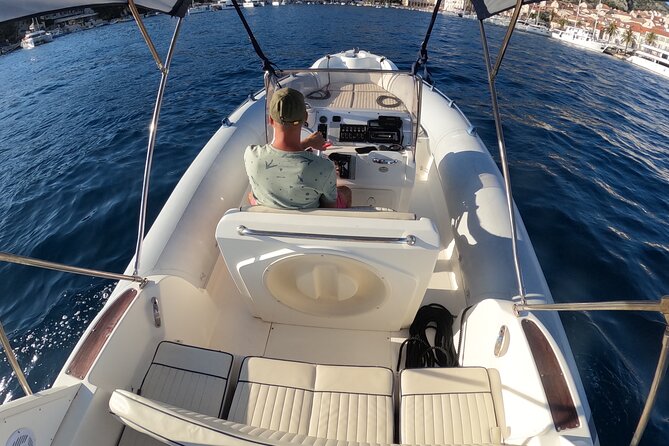Private Speed Boat Tour of Hvar South Shore & Pakleni Islands - Tour Duration and Meeting Point
