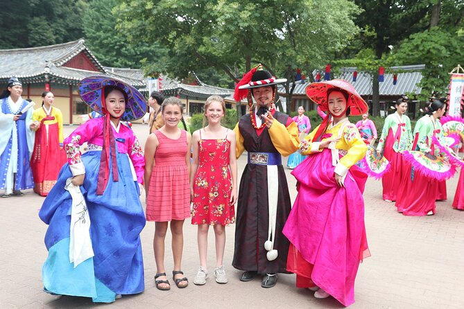 Private Tour Around Suwon UNESCO Fortress and Korea Folks Village - Guest Reviews