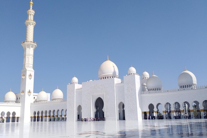 Private Tour : Louvre Museum Abu Dhabi & Sheikh Zayed Grand Mosque Visit - Exploring the Louvre