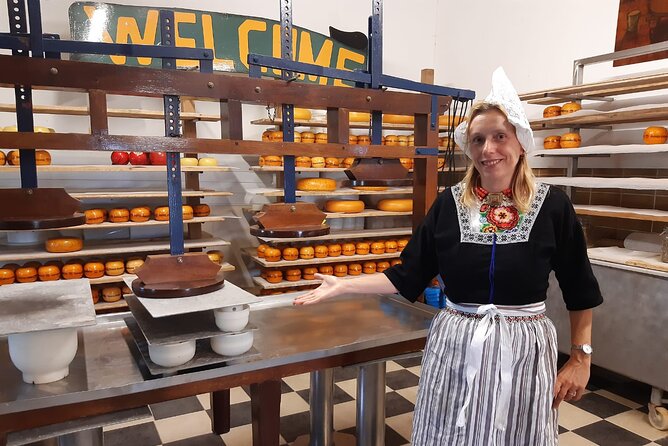Private Tour of Simonehoeve Cheese Farm and Clog Factory - Accessibility and Transportation
