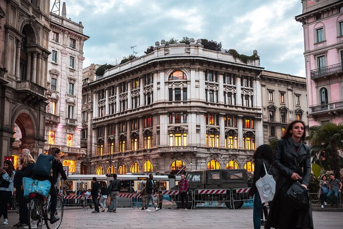 Private Tour of the Best of Milan - Sightseeing, Food & Culture With a Local - Sipping on Local Beverages