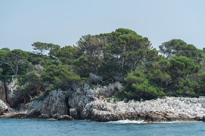 Private Tour on a Sailboat With Apéritif at Sunset on Antibes - Booking and Reservations