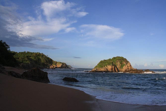 Private Tour Seven Bays, Huatulco HT - Snorkeling and Swimming