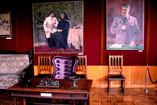 Private Tour to Stalin Museum and Uplistsikhe Caves From Tbilisi - Discovering Georgias Rich History