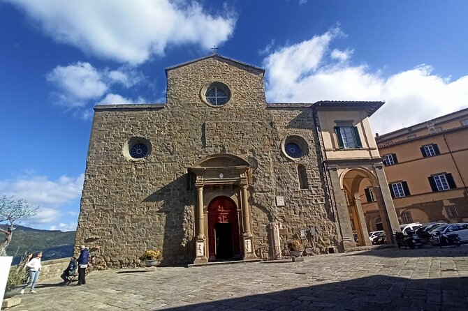 PRIVATE Transfer: From Assisi to Florence With Stops in Cortona & Montepulciano - Wine Tasting Experiences