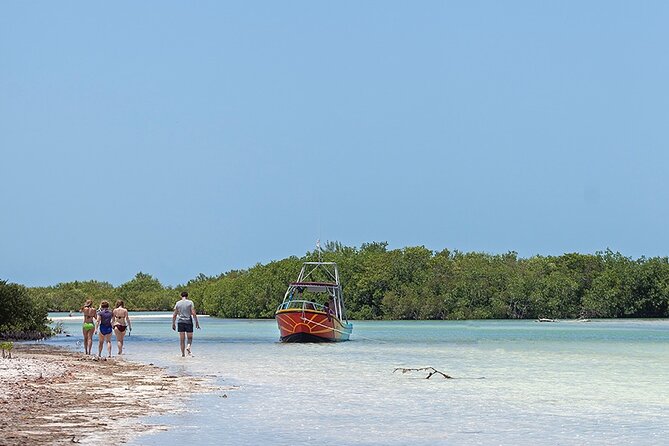 Relaxing Private Boat Tour to Cabo Catoche With Fishing and Snorkeling - Why Book This Tour