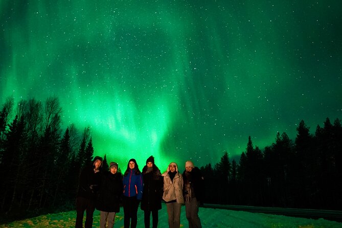 Rovaniemi: Private Aurora Tour With Guaranteed Sightings - Professional Photography Service