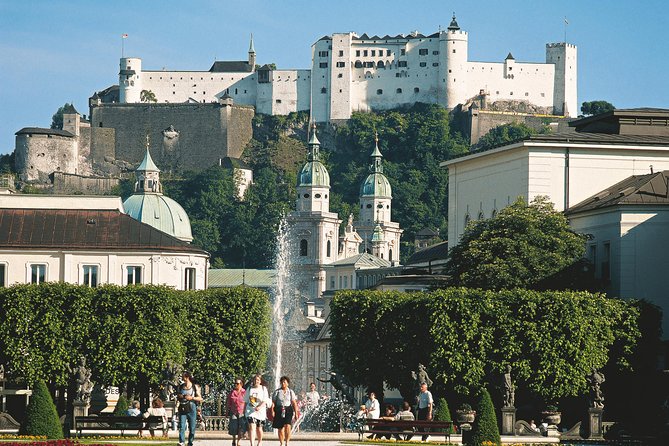 Salzburg and Alpine Lakes Tour From Vienna - Exploring Alpine Lakes