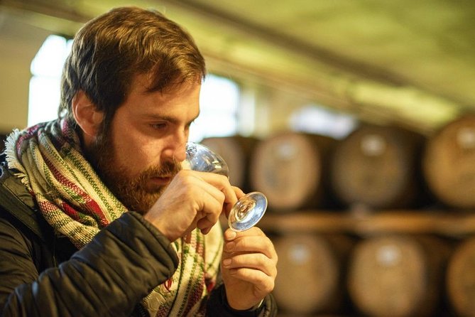 Scottish Gin & Whisky Distillery Experience - Private Day Tour - Accessibility Features