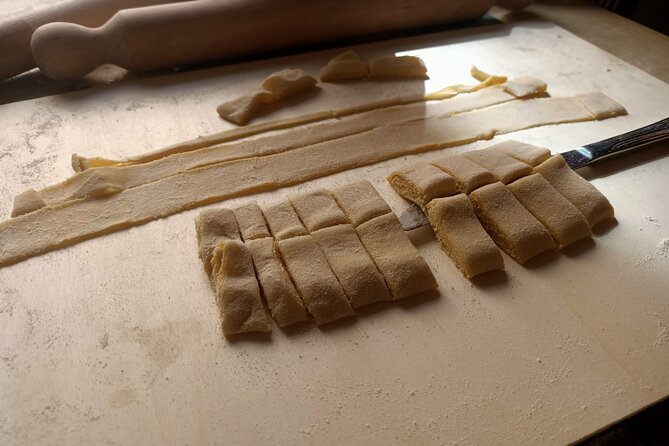 Spanish Steps Rome Cooking Class: Make Pasta & Tiramisu With Wine - Enjoying Local Wine and Cuisine