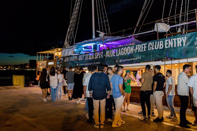 Split After Dark - Boat Crawl With Free Shots & VIP Club Access - Booking and Cancellation