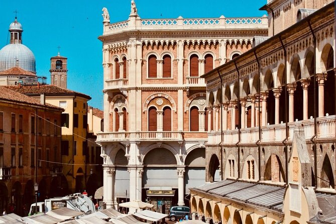 Story of Romeo and Juliet – Walking Tour in Verona - Engaging With the Professional Guide