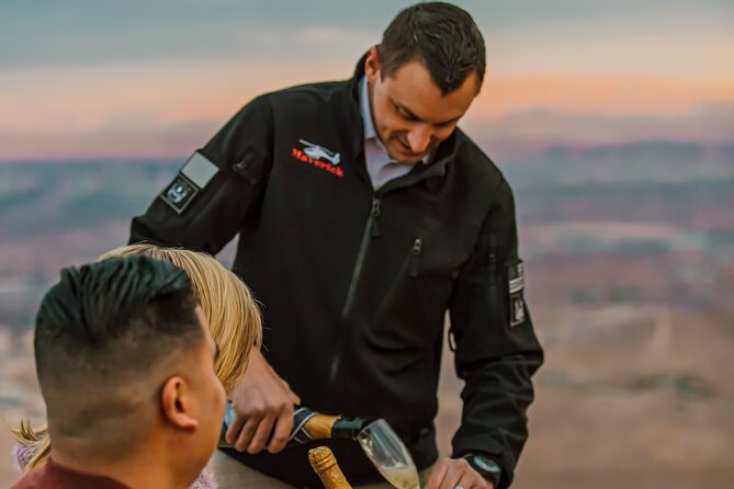 Sunset Red Rock Canyon Helicopter Tour and Champagne Toast - Highlights of the Experience