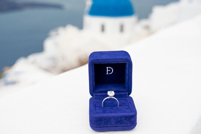 Surprise Proposal Photoshoot in Santorini - Exceptional Customer Service Resources