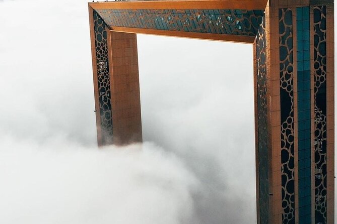 The Frame of Dubai - Virtual Metropolis Experience