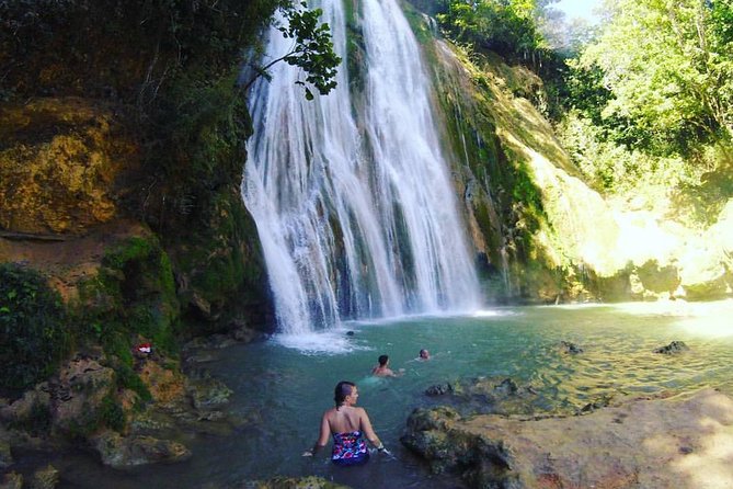 The Limón Waterfalls Tour (Hiking and Swimming) - Accessibility and Participation Details