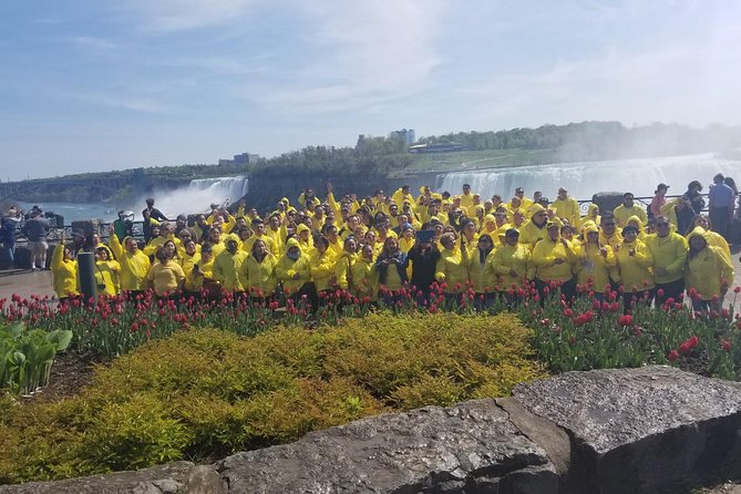 Tour to Niagara Falls With Cruise - Cruise and Boat Trip