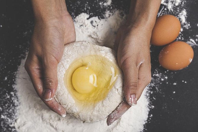 Traditional Farmhouse Cooking Experience in Lucca With Lunch or Dinner - Experience Highlights