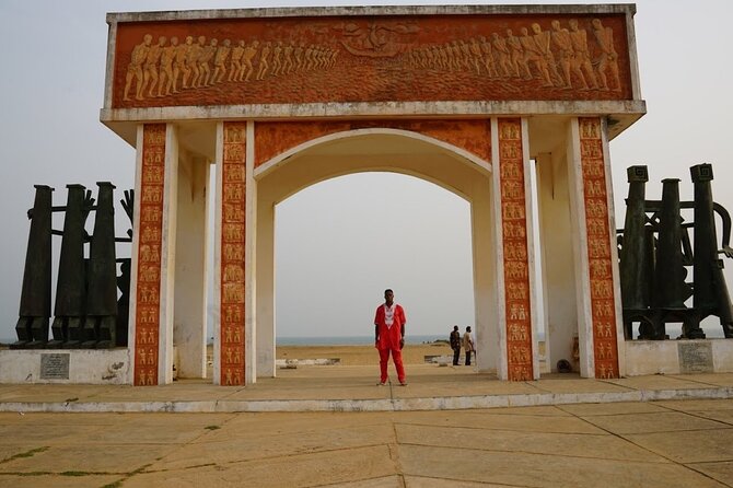 Trails of the Transatlantic Slave Trade in Ghana - Supporting Local Communities