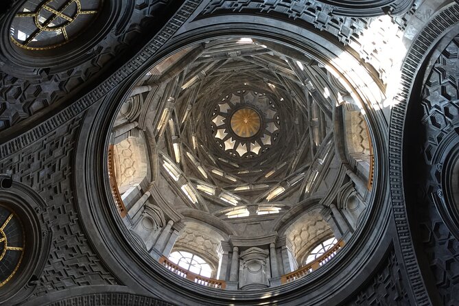 Turin: Private Tour on The Path of The Holy Shroud - Exploring the Chapel and Museum