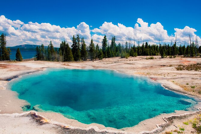 Ultimate Audio Tours: Yellowstone, Glacier, Grand Teton & Banff - Experiencing Banff National Park
