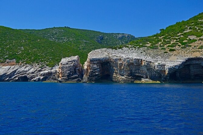 Vis & Pakleni Islands Full-Day Private Boat Tour - Inclusions and Exclusions