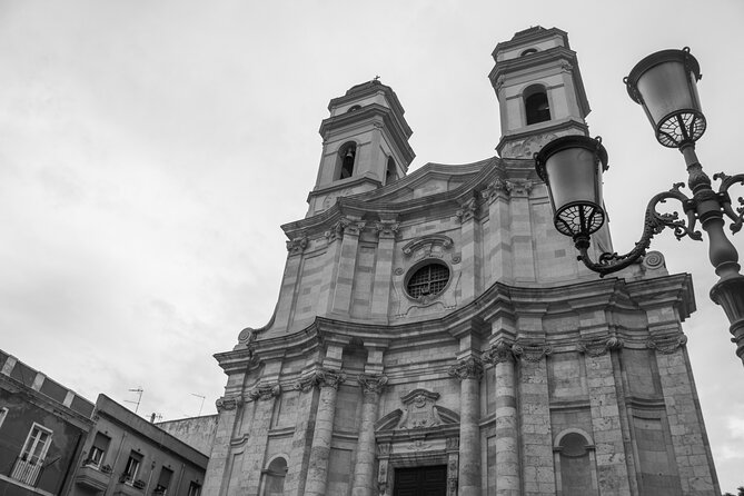 3 Hours Guided Tour of the Historic Districts of Cagliari - Booking Information and Assistance