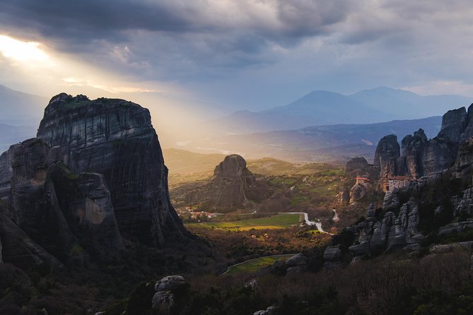 6 Day Religious & Classical Tour of Thermopylae, Meteora, Delphi, Olympia, Mycenae, Nafplio, Epidaur - Frequently Asked Questions