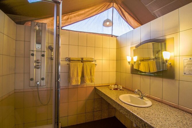 6 Days Masai Mara-Nakuru-Amboseli - Lodge Safari-Private 4X4 JEEP - Frequently Asked Questions