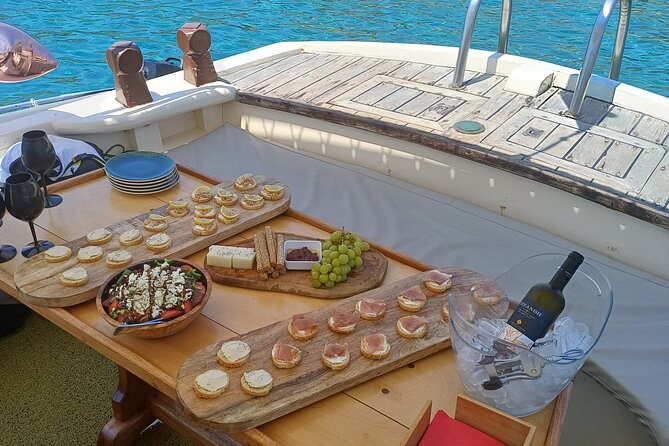 6 Hour Private Cruise in Mykonos With Food and Drinks - Positive Guest Feedback and Recommendations