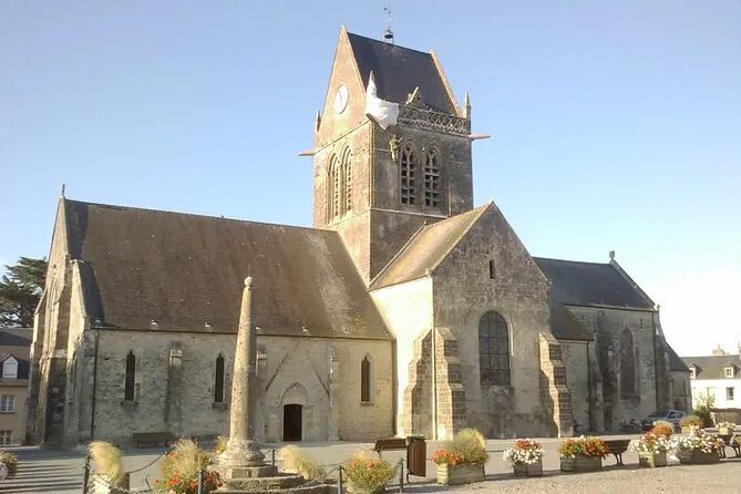 Airborne D-Day Experience - Full Day Group Tour From Bayeux - Tour Duration and Group Size