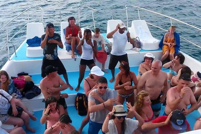 All-Inclusive Saona Island Full Day Trip and Catamaran Cruise From Santo Domingo - Admission and Fees